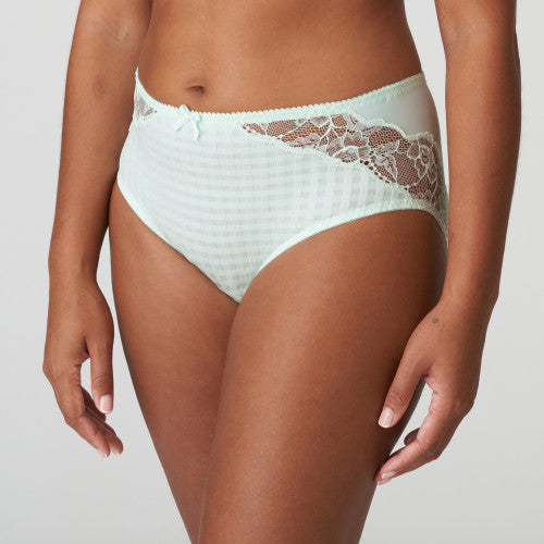 Prima Donna Brief