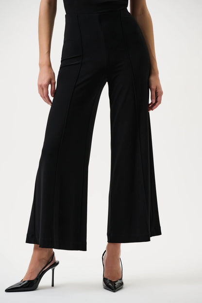 Classic Pull on Wide Leg Pant