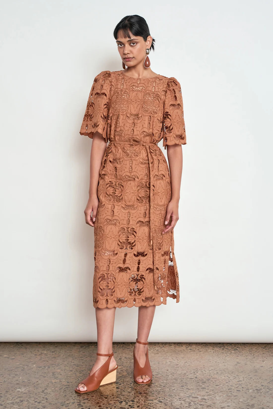 Guide Dress