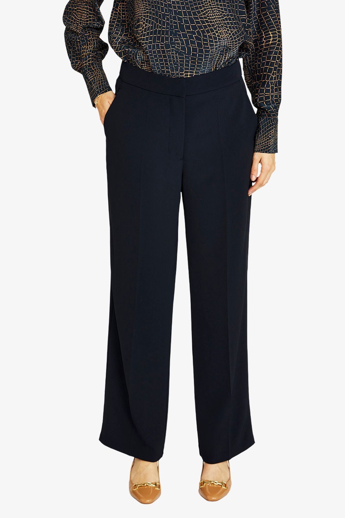 Chloe Crepe Pant