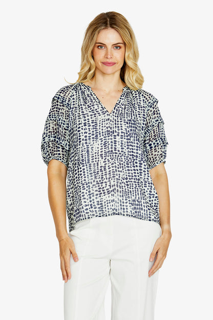 Ellinson Gathered Nk Blouse