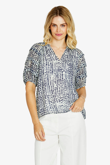 Ellinson Gathered Nk Blouse