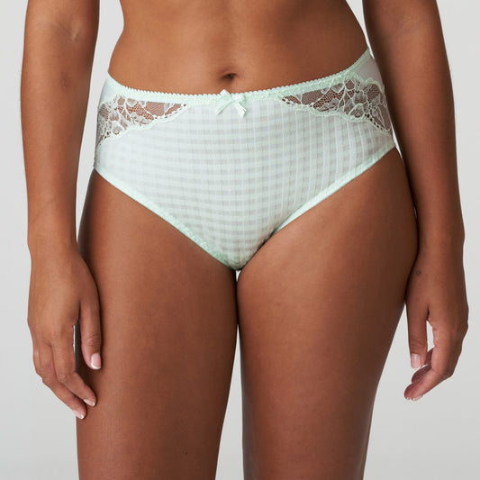 Prima Donna Brief